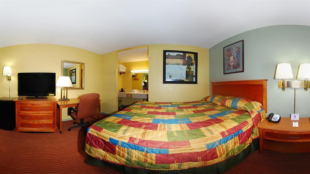 Rodeway Inn Concordia Exterior foto